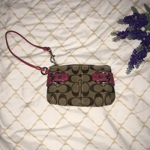 Wristlet